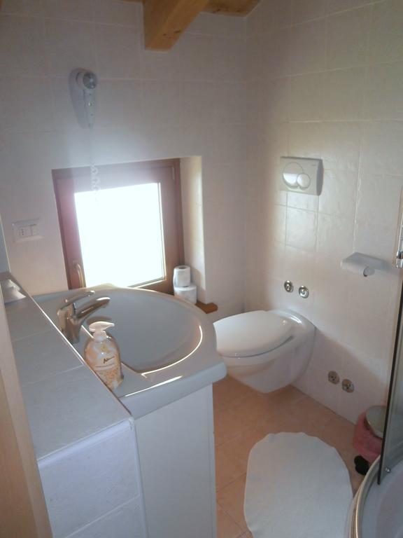 Bed and Breakfast Ai Vecchi Molini Castello Tesino Habitación foto