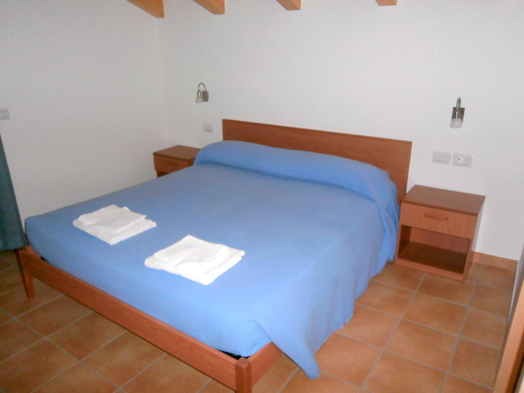 Bed and Breakfast Ai Vecchi Molini Castello Tesino Habitación foto